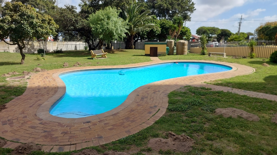 2 Bedroom Property for Sale in Townsend Estate Western Cape